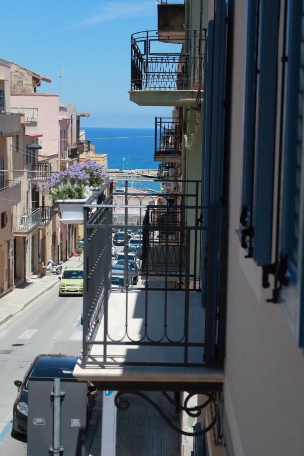 Calida B&B Castellammare del Golfo Exteriör bild